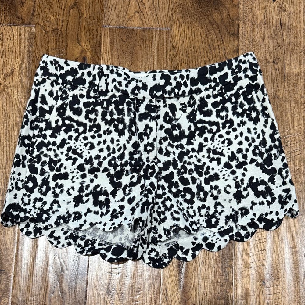 J Crew Black and White Women's Scalloped Shorts